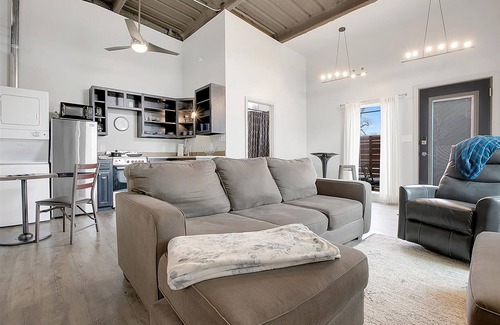 Lubbock House | Affordable Extended Stays with Local Hospitality – Stay Longer, Feel at Home