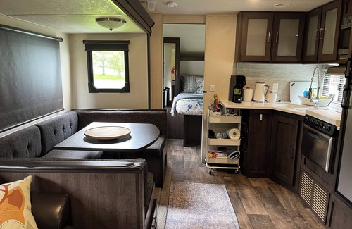 Milford House | Affordable Fancy Trailer
