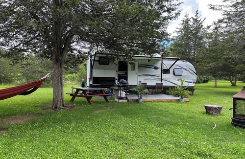 Milford House | Affordable Fancy Trailer