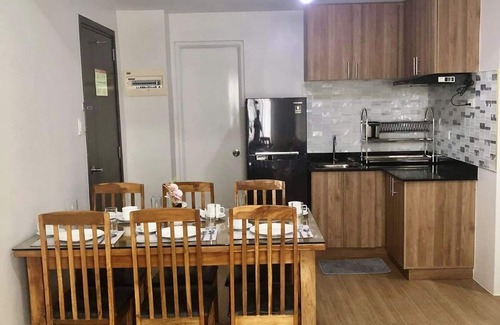Cagayan de Oro Apartment | Affordable, friendly, central location, close to malls, Free parking. Furnished!
