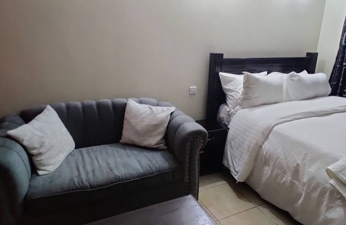 Nairobi West Apartment | Affordable Gateway to Nairobi-West Suites 402