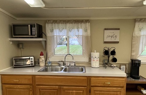 Durhamville House | Affordable house is a great alternative to a hotel.