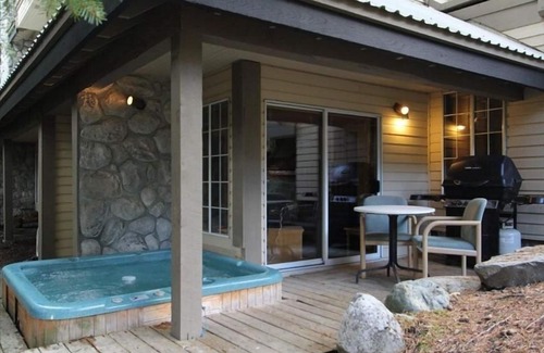 Upper Village Ski Chalet | Affordable Luxury! Inviting Ski in/Out Two Bedroom Townhouse