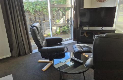 Pukekohe Apartment | Affordable Luxury One Bedroom Apartment in Pukekohe