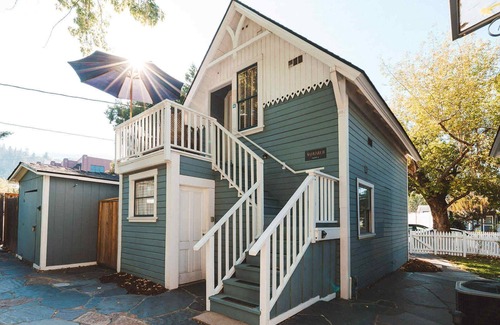 Historic Railroad District Apartment | Affordable Luxury- One block to Downtown