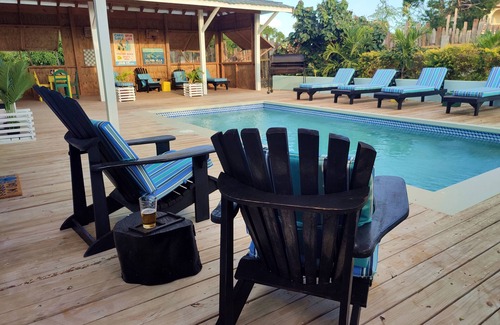 Treasure Beach Villa | Affordable Newly Renovated 5 Bedroom Villa with Pool. 3 Minute Walk to Beach.