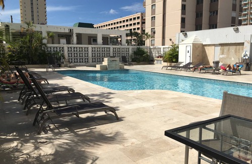 Condado Condo | Affordable Ocean View Studio in the Center of Condado