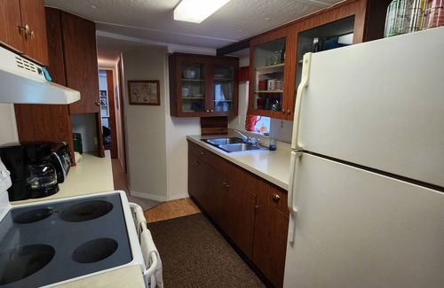 Homosassa House | Affordable Old Homosassa! Close to the action and the boat ramp!