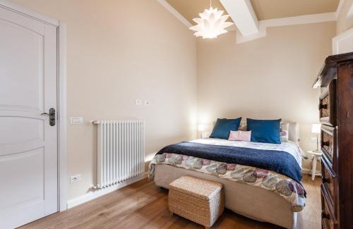 Lucca Historical Center Apartment | Affordable suite with a view - Heart of Lucca, 2 baths, 3 SmartTV