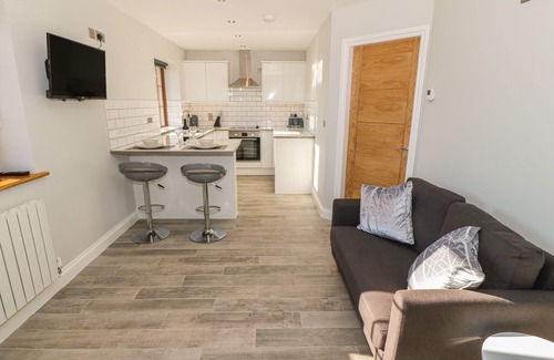 Llanrug Cottage | Afon Rhos Bach