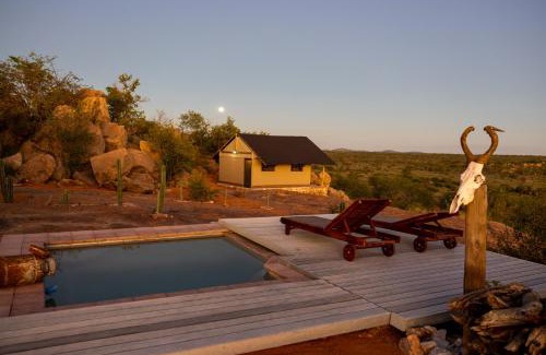 Kamanjab Hotel | AfriCam Safari lodge