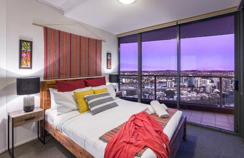 Brisbane Central Business District Apartment | African Escape on Level 38 - Balcony with Views