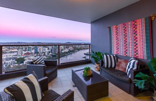 Brisbane Central Business District Apartment | African Escape on Level 38 - Balcony with Views