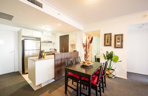 Brisbane Central Business District Apartment | African Escape on Level 38
