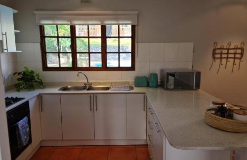 Athlone Bed & Breakfast | African Sands B&B