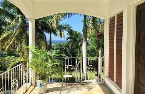 IronShore Estates Apartment | African Symbol Guest House