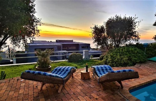 Camps Bay Bed & Breakfast | African Vibes Camps Bay
