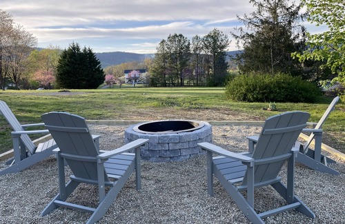 Afton House | Afton Farmhouse - Mountain Views off Route 151