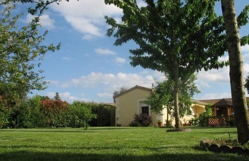 Saint-Georges-les-Baillargeaux House | AGAPANTHE