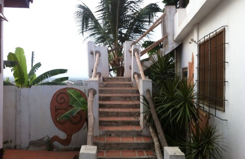 Abrekuma House | Agape Guest House - Family friendly, safe, bright and breezy.