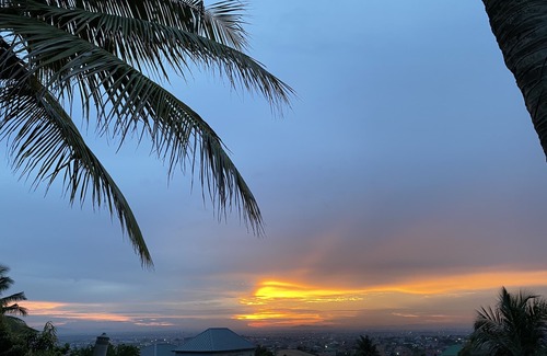 Accra House | Agape Guest House - Spacious, Bright & Breezy and Family Friendly