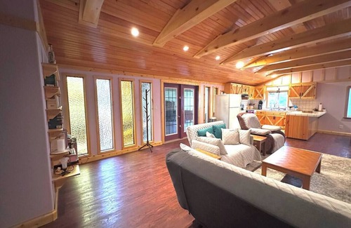 Port Orford House | Agate Beach Bungalow