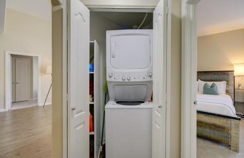 Marina del Rey Apartment | Agate Zen Retreat - Stylish 2BR Oasis in MDR
