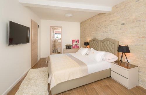 Split House | Agava Lux Rooms&Pool