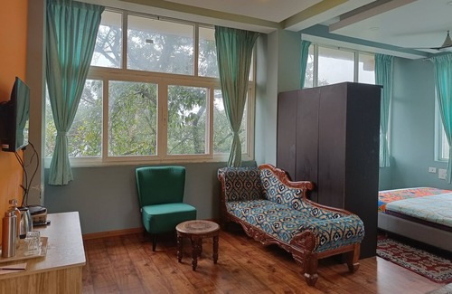 Valparai Bed & Breakfast | AGB Homestay