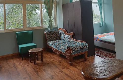 Valparai Bed & Breakfast | AGB Homestay