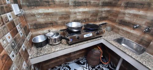 Lajpat Nagar Apartment | Aggarwal home stay in independent flat with private kitchen washroom fridge Android TV wi fi and all cooking utensils for self cooking