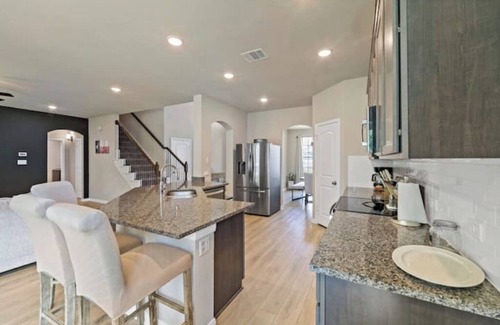 College Station House | Aggieland Lonestar Retreat!nLOCATION, LOCATION, Pet and Kid Friendly!