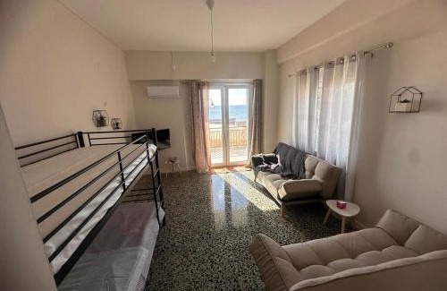 Agii Theodori Apartment | Agioi Theodoroi Beachview Chic Modern Apt