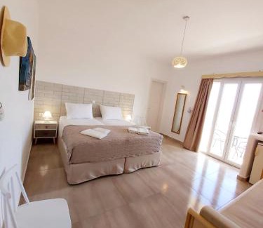 Schinoussa Town Hotel | AGNADEMA Luxury Residences