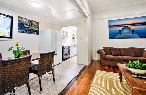 Agnes Water House | AGNES COTTAGE ON RAFTING - House, Pet Friendly, (3) Bedrooms, (3) Bathrooms