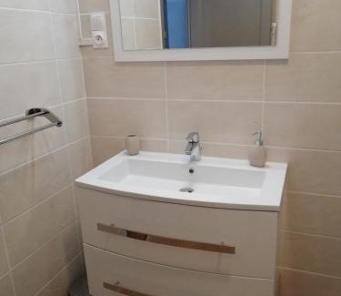 La Madeleine Apartment | Agréable 2 pièces proche de la Loire