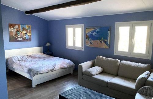 La Colle-sur-Loup Apartment | Agréable chambre d'hôtes avec vue sur les collines