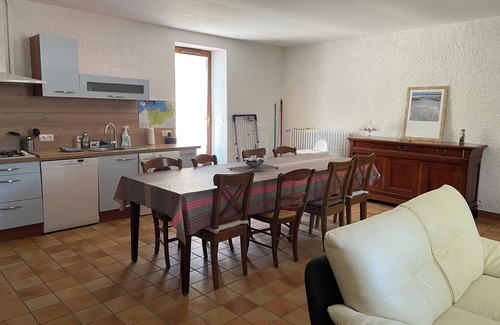 La Hisse House | Agréable Maison Familiale Proche Dinan. Cadre Verdoyant et Convivial!