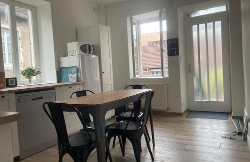 Chagny Apartment | Agréable gîte au coeur du centre ville 4 personnes