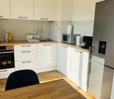 Pau Nord Apartment | Agréable Studio Chantilly avec balcon et parking securisé