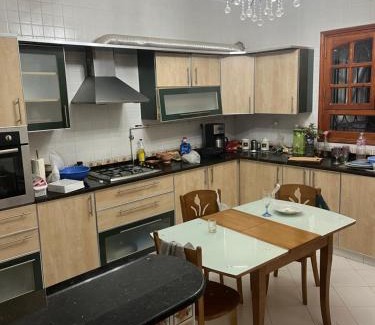 Chott Mariem Villa | Agréable villa proche de la mer a Chott Meriem