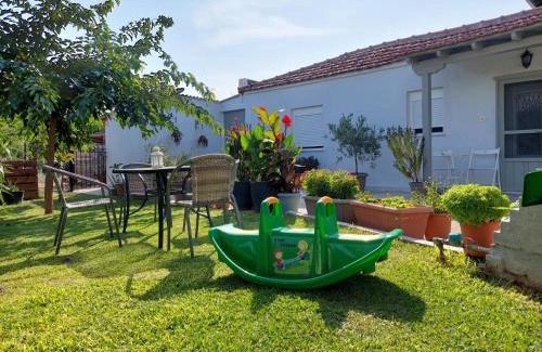 Ormilia Apartment | Agrikia tis Vasilikis