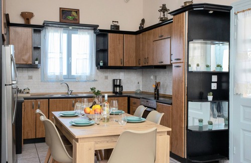 Kampos House | Agriolivadi View House