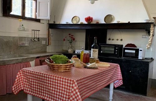 Lari Villa | Agriturismo Villa Elvira - Historic villa with exclusive pool near Pisa