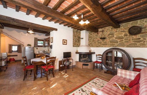 Popoltaio-Schiacciato Apartment | Agriturismo Malagronda - Cipresso