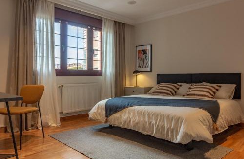 La Corredoria y Ventanielles Apartment | AH Delux3Rooms Campus Milán VUT6519AS