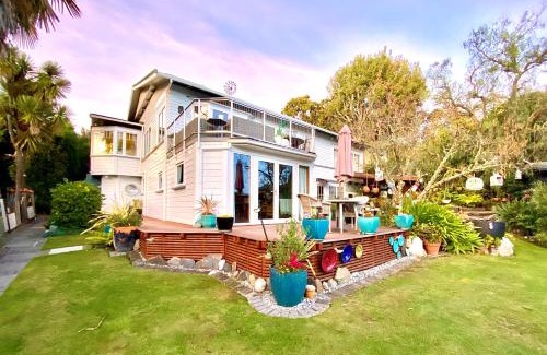 Nelson Bed & Breakfast | Ah House City B&B Nelson
