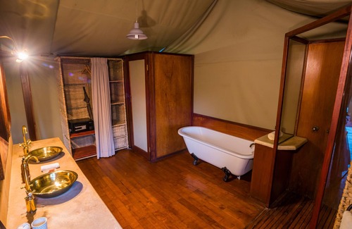 Madikwe Game Reserve Cabin | aha Thakadu River Camp