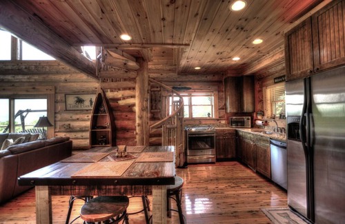 Almond Cabin | Ahh Time Flies at a mountain cabin with scenic view