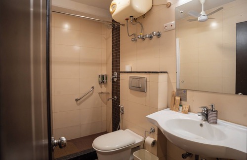 DLF City House | Ahuja Residency Cyber City II